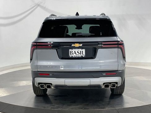 Used 2025 Chevrolet Traverse LT w/ LPO, Floor Liner Package AWD/4WD image 12