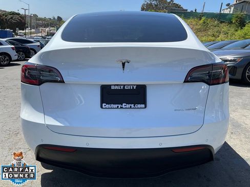 Used 2022 Tesla Model Y Long Range AWD/4WD image 4