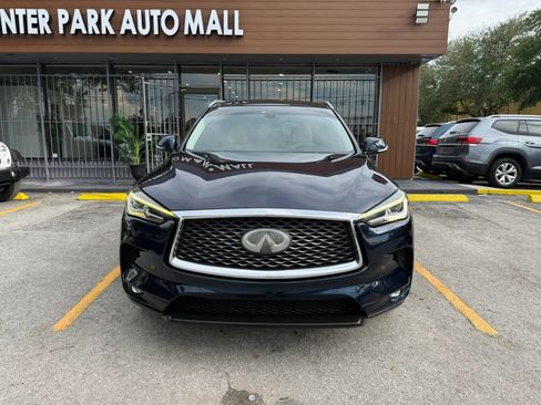 Used 2019 INFINITI QX50 Luxe w/ Navigation Package FWD image 2
