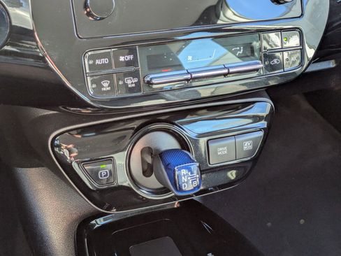 Used 2019 Toyota Prius XLE image 20