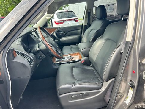 Used 2018 INFINITI QX80 4WD w/ Driver Assistance Package image 9