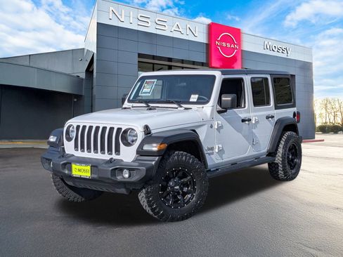 Used 2020 Jeep Wrangler Unlimited Sport S image 1