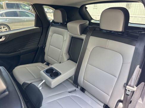 Used 2023 Ford Escape Platinum AWD/4WD image 11