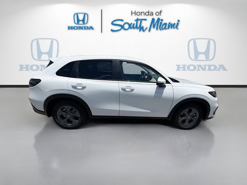 New 2027 Honda HR-V LX image 8