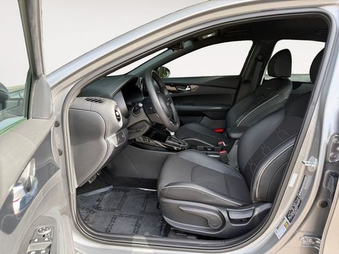 Used 2024 Kia Forte GT-Line FWD image 6