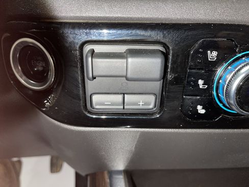 Used 2023 GMC Sierra 1500 SLT w/ SLT Premium Plus Package image 30