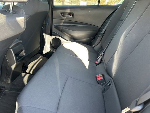 Used 2022 Toyota Corolla LE image 15