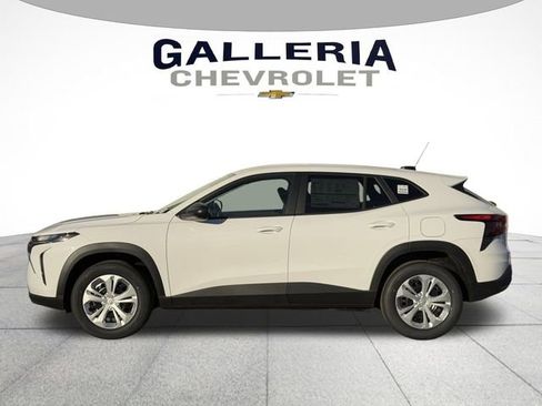 New 2026 Chevrolet Trax LS w/ Driver Confidence Package image 3