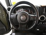Used 2015 Jeep Wrangler Unlimited Rubicon image 4