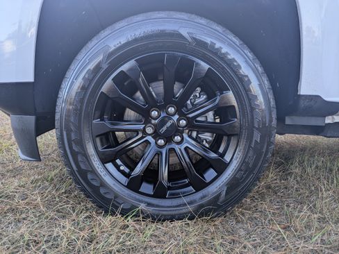 Used 2022 GMC Canyon Elevation w/ Elevation Premium Package image 11