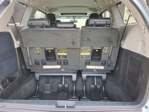 Used 2017 Toyota Sienna SE w/ SE Preferred Package image 71