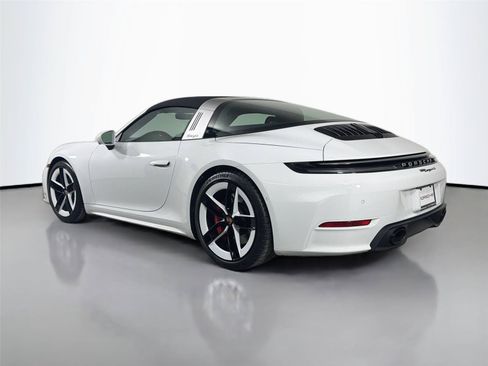 Certified 2026 Porsche 911 Targa 4S AWD/4WD image 3