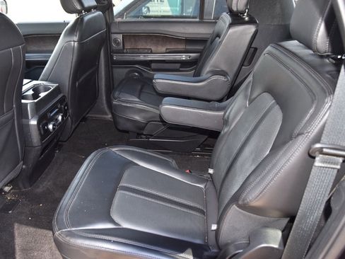 Used 2021 Ford Expedition Max Limited image 11