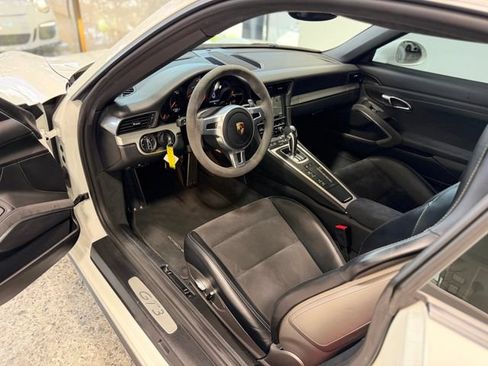 Used 2015 Porsche 911 GT3 w/ Sound Package Plus RWD image 19
