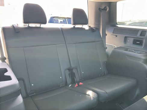 Used 2024 Hyundai Santa Fe Limited image 40