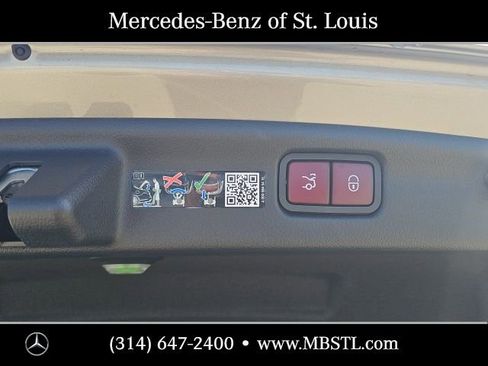 Used 2024 Mercedes-Benz C 300 Sedan image 8