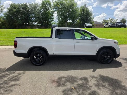 Used 2025 Honda Ridgeline Black Edition image 4
