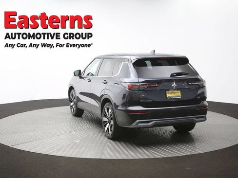 Used 2025 Mitsubishi Outlander SE FWD image 66