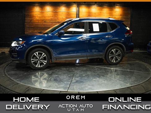 Used 2019 Nissan Rogue SV w/ Sun & Sound Touring Package FWD image 1