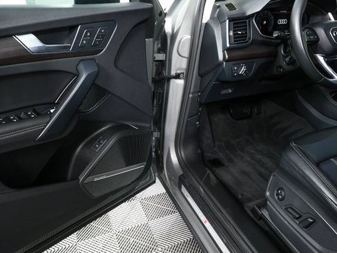 Used 2023 Audi Q5 2.0T Premium Plus w/ Premium Plus Package image 8