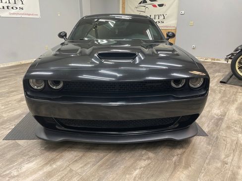 Used 2015 Dodge Challenger SRT Hellcat image 2