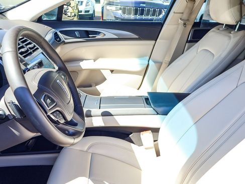 Used 2017 Lincoln MKZ Premiere image 14