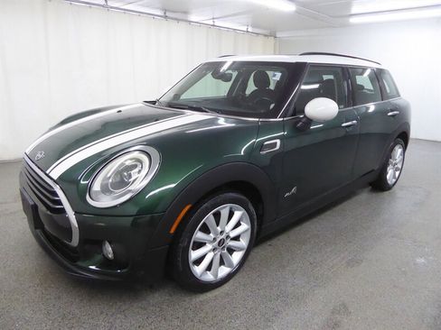 Used 2019 MINI Cooper Clubman ALL4 w/ Premium Package image 3