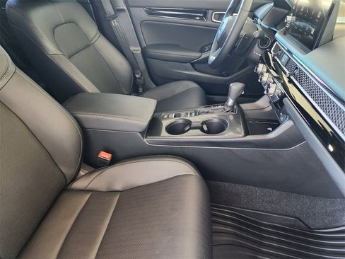 Certified 2025 Honda Civic Sport Touring image 13