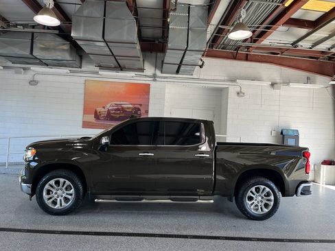 Used 2024 Chevrolet Silverado 1500 LTZ image 5