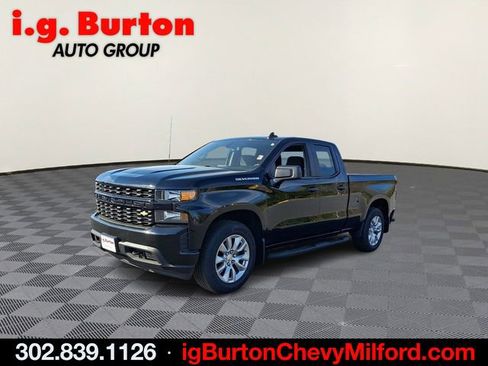 Used 2021 Chevrolet Silverado 1500 Custom AWD/4WD image 2