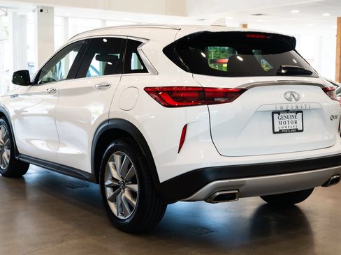 Used 2021 INFINITI QX50 Luxe FWD image 6