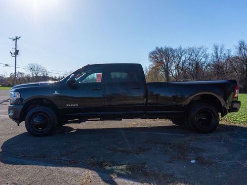 Used 2022 RAM 3500 Tradesman w/ Max Tow Package image 9