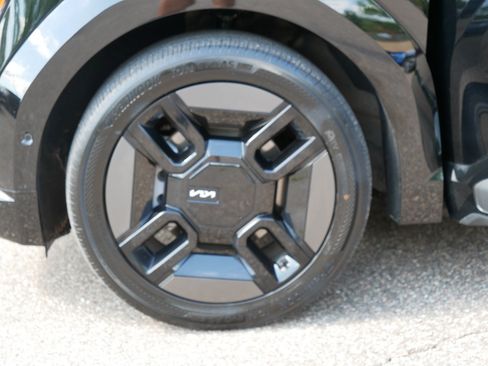 Used 2024 Kia EV9 GT-Line AWD/4WD image 15