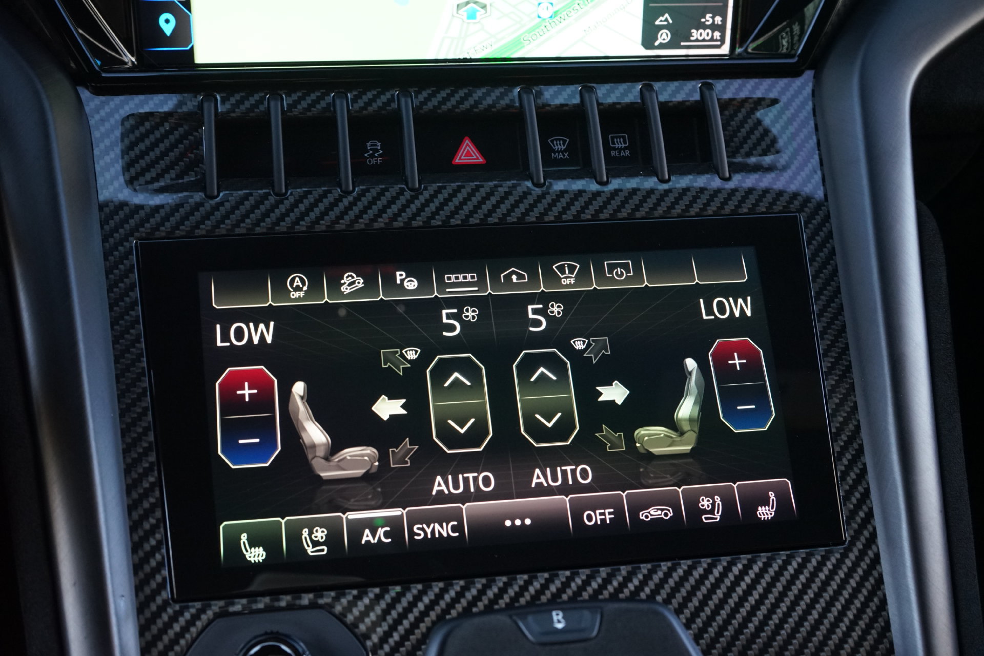 Used 2024 Lamborghini Urus Performante AWD/4WD image 28