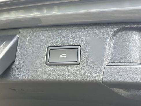 New 2026 Volkswagen Atlas SE image 26