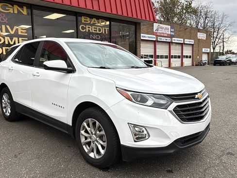 Used 2021 Chevrolet Equinox LT image 3