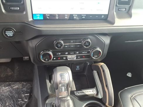 New 2025 Ford Bronco Badlands AWD/4WD image 19