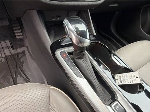 Used 2024 Buick Envista Avenir image 25