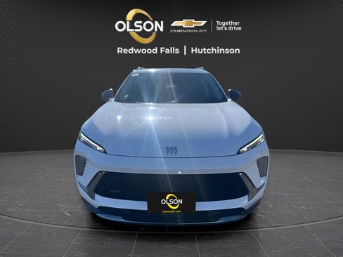 Used 2025 Buick Envision Sport Touring image 8