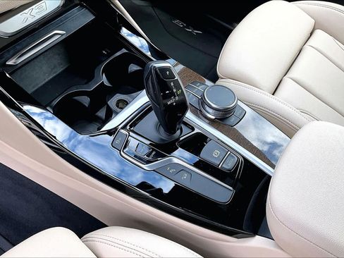 Used 2019 BMW X3 xDrive30i w/ Premium Package image 17