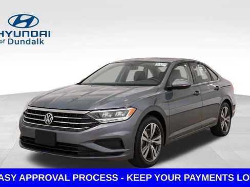 Used 2024 Volkswagen Jetta SE FWD image 1