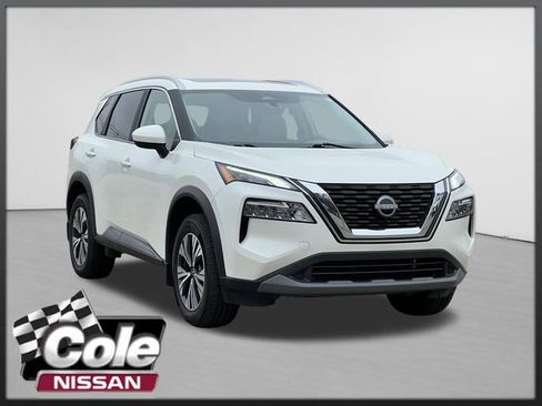 Used 2023 Nissan Rogue SV w/ SV Premium B Package image 1