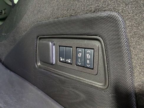 Certified 2024 Cadillac Escalade ESV Sport Platinum w/ LPO, ONYX Package image 14