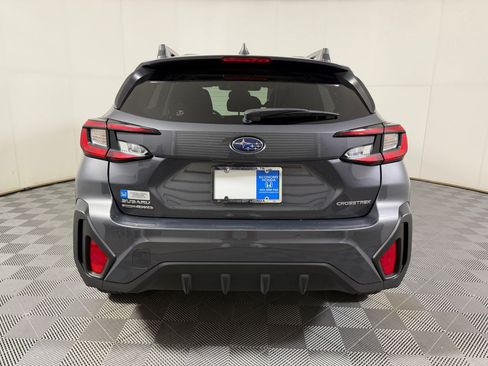 Used 2025 Subaru Crosstrek 2.5i Premium AWD/4WD image 9