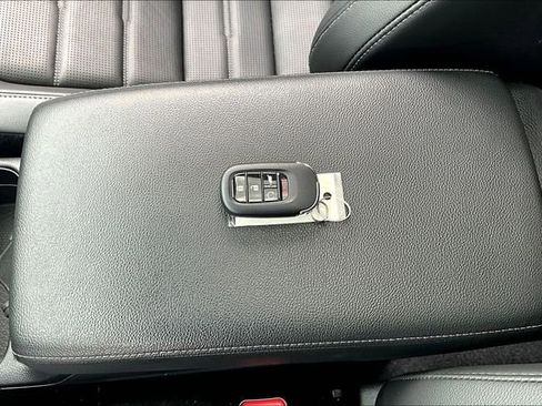 Used 2024 Honda CR-V EX-L image 36