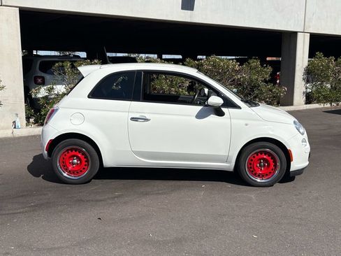 Used 2015 FIAT 500 Pop image 2