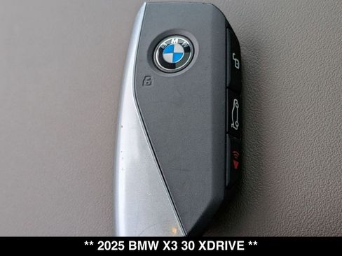 Used 2025 BMW X3 xDrive30i w/ Premium Package image 30