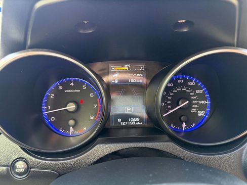 Used 2017 Subaru Outback 3.6R Touring w/ Popular Package #5A image 10