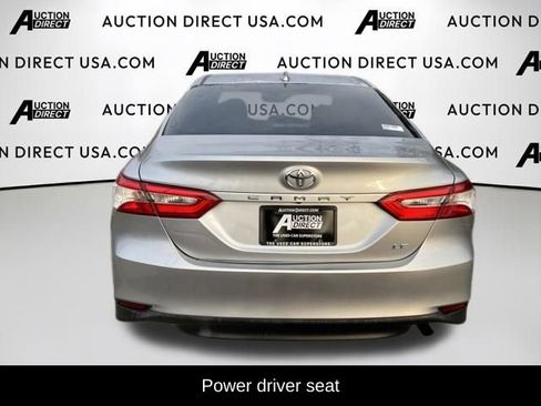Used 2020 Toyota Camry LE image 5
