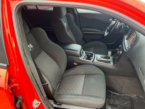 Used 2019 Dodge Charger Scat Pack RWD image 27